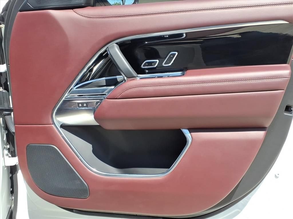 2024 Land Rover Range Rover SE