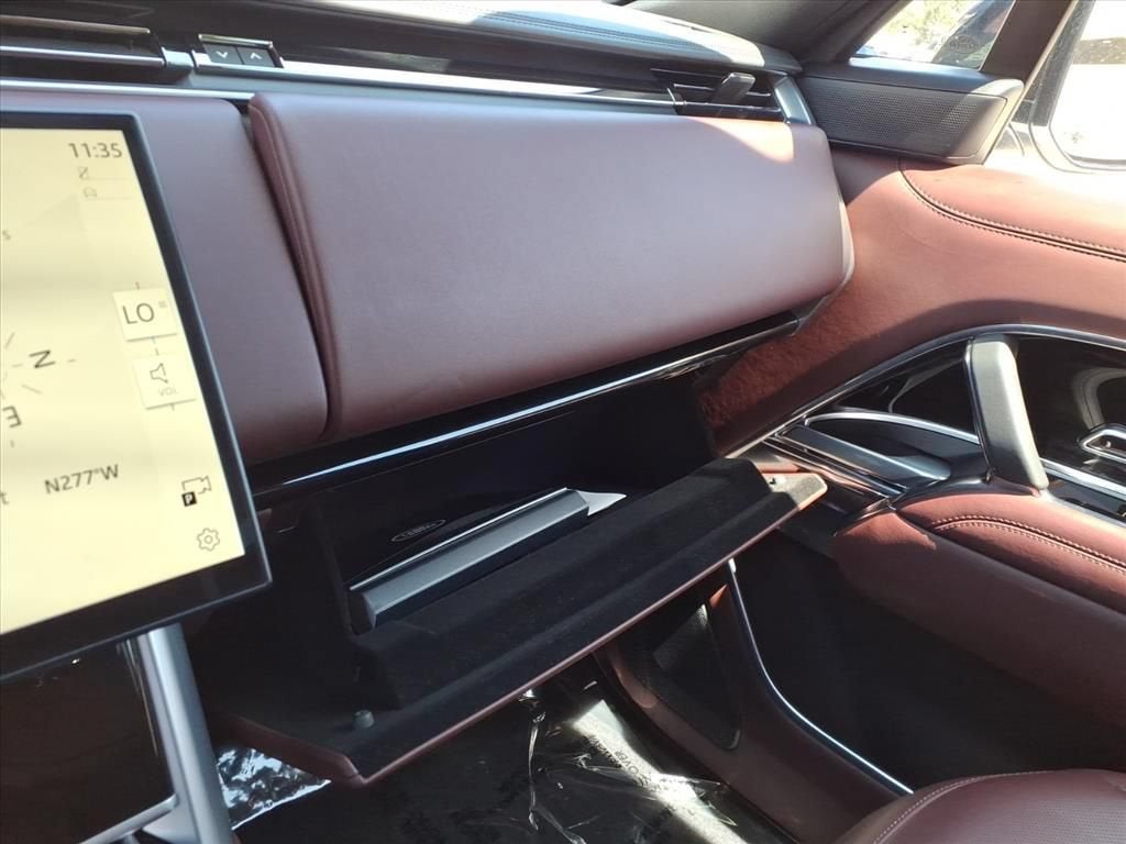 2024 Land Rover Range Rover SE