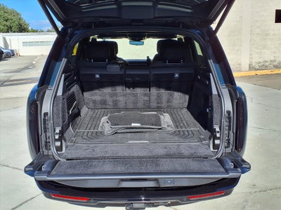 2024 Land Rover Range Rover SV