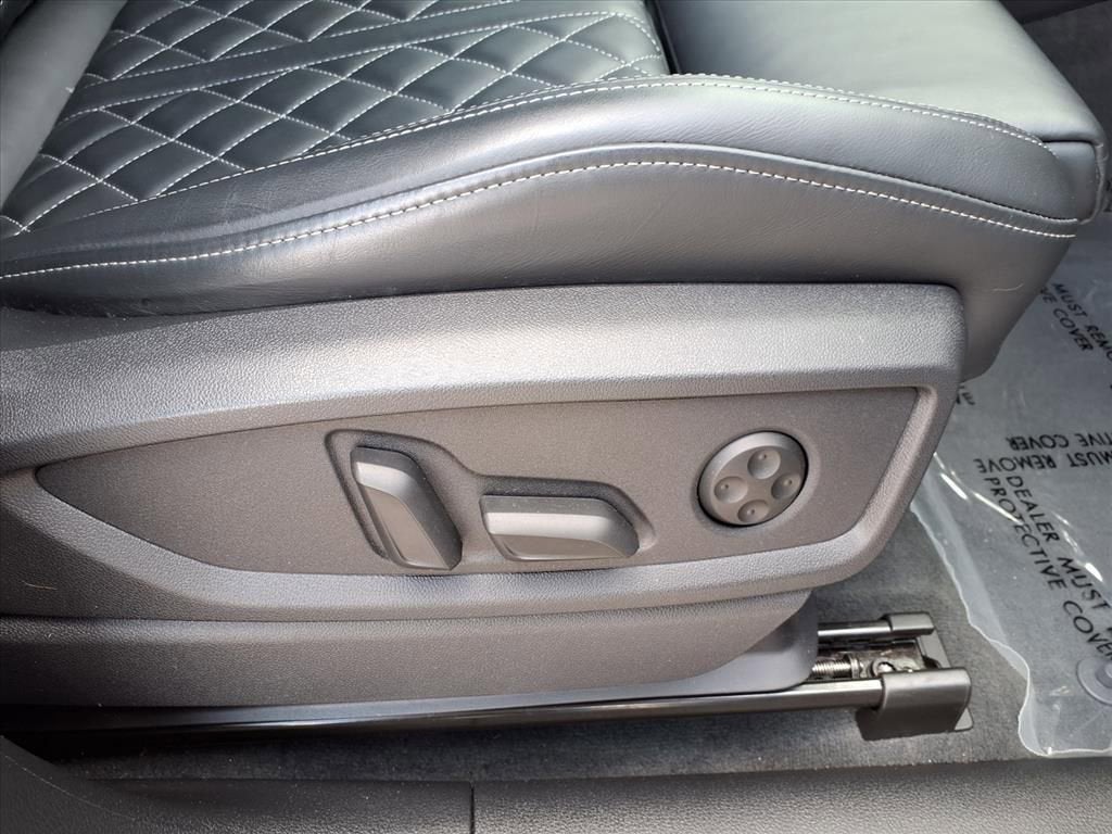 2023 Audi SQ5 Prestige