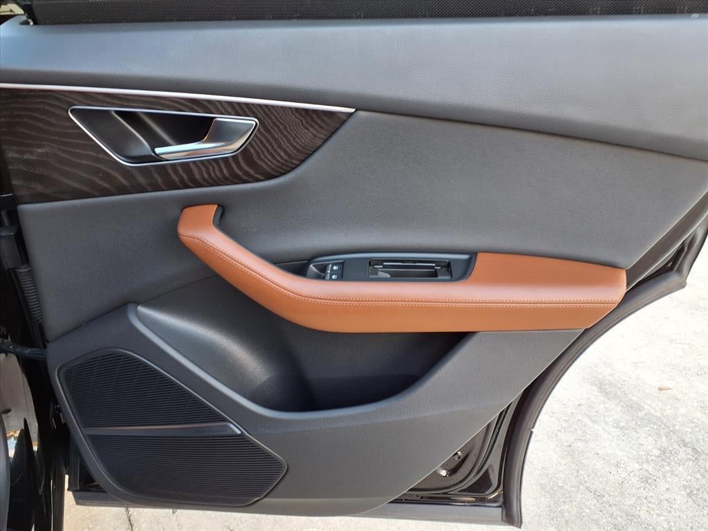 2022 Audi Q8 Premium Plus