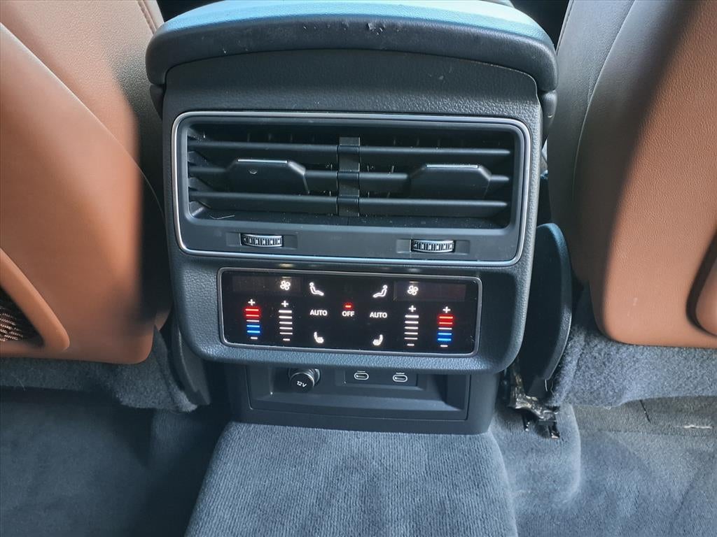 2022 Audi Q8 Premium Plus