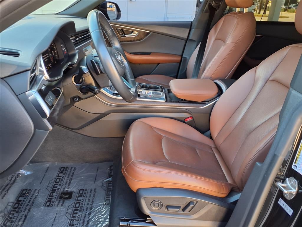 2022 Audi Q8 Premium Plus