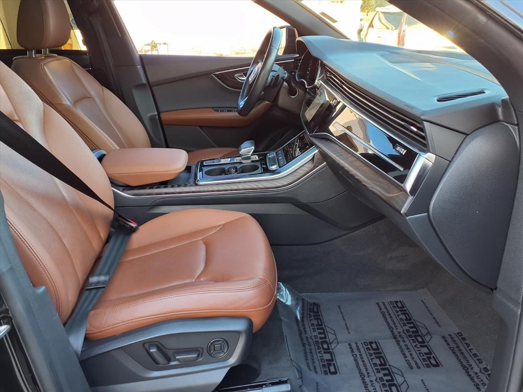 2022 Audi Q8 Premium Plus