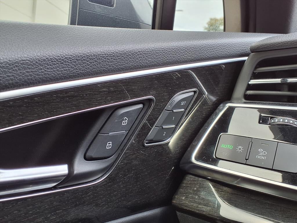 2023 Audi Q7 Premium Plus