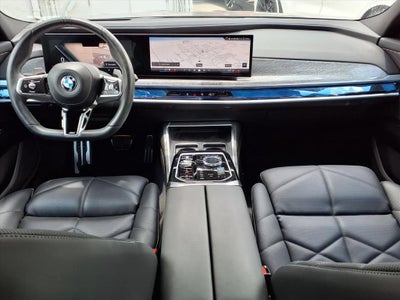 2023 BMW 7 Series 740i