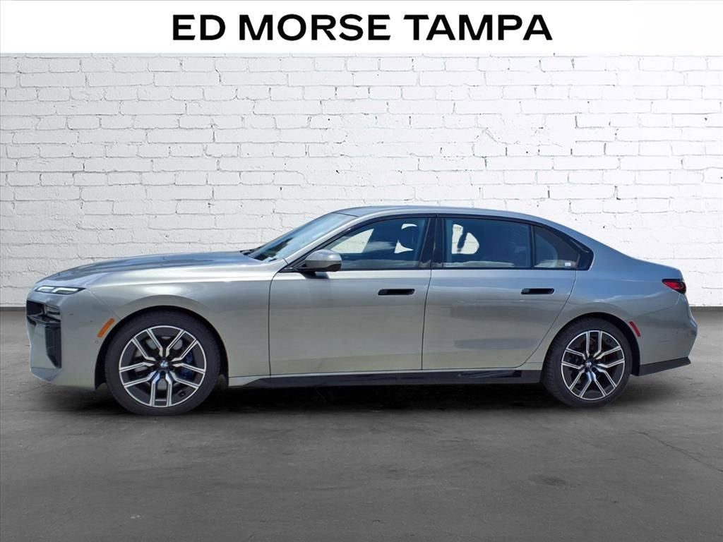 2023 BMW 7 Series 740i