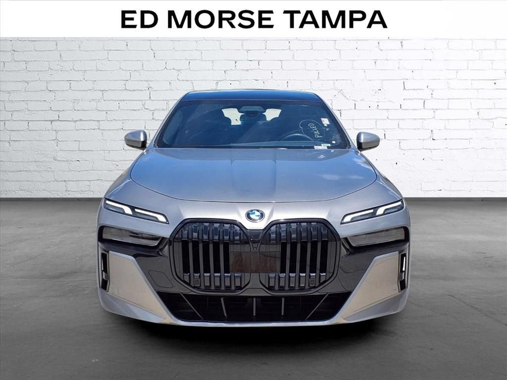 2023 BMW 7 Series 740i