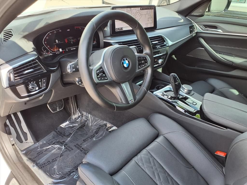 2022 BMW 5 Series 530i