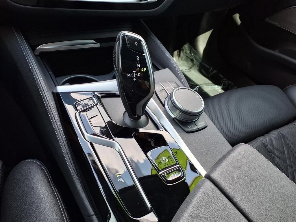 2022 BMW 5 Series 530i