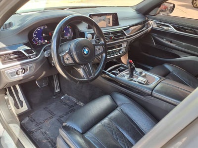 2022 BMW 7 Series 740i