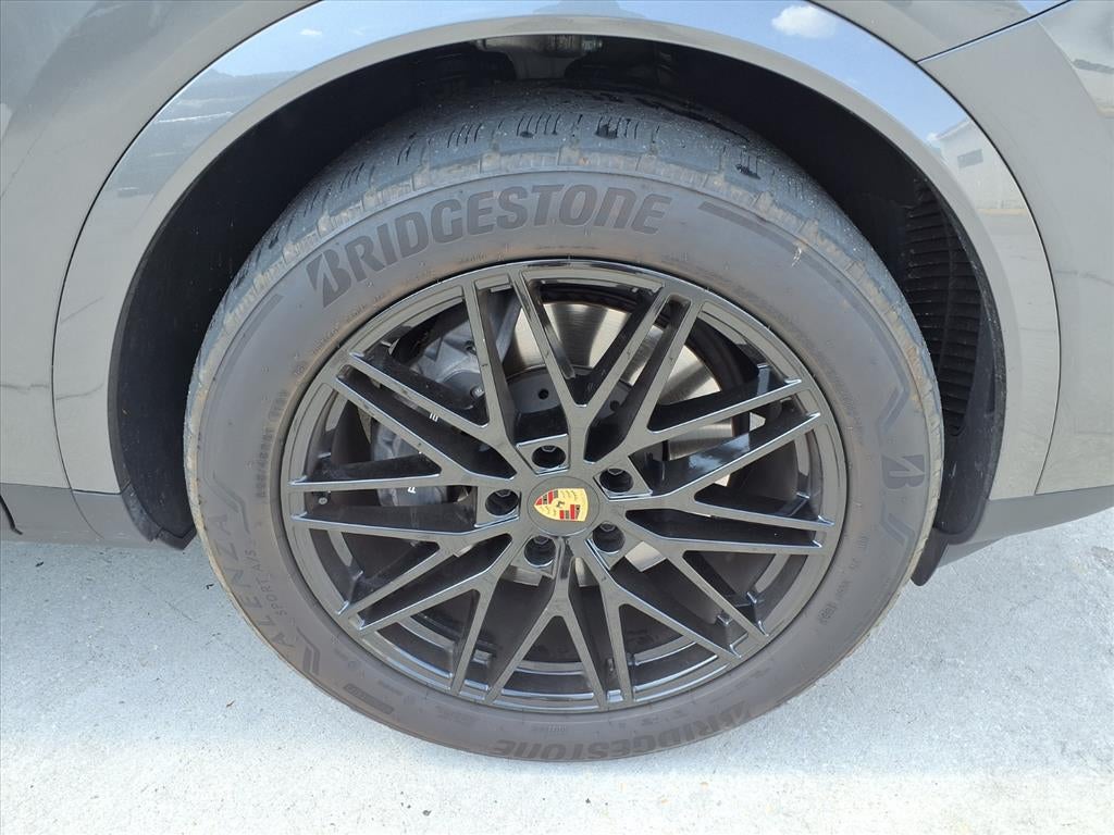 2024 Porsche Cayenne NA