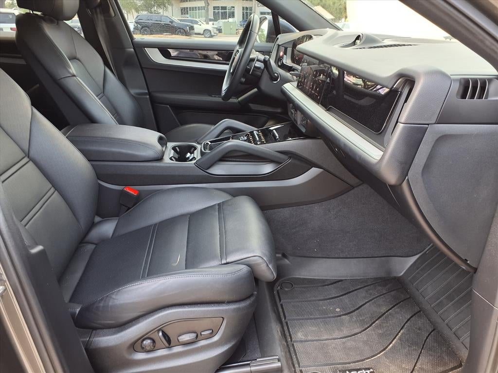 2024 Porsche Cayenne NA