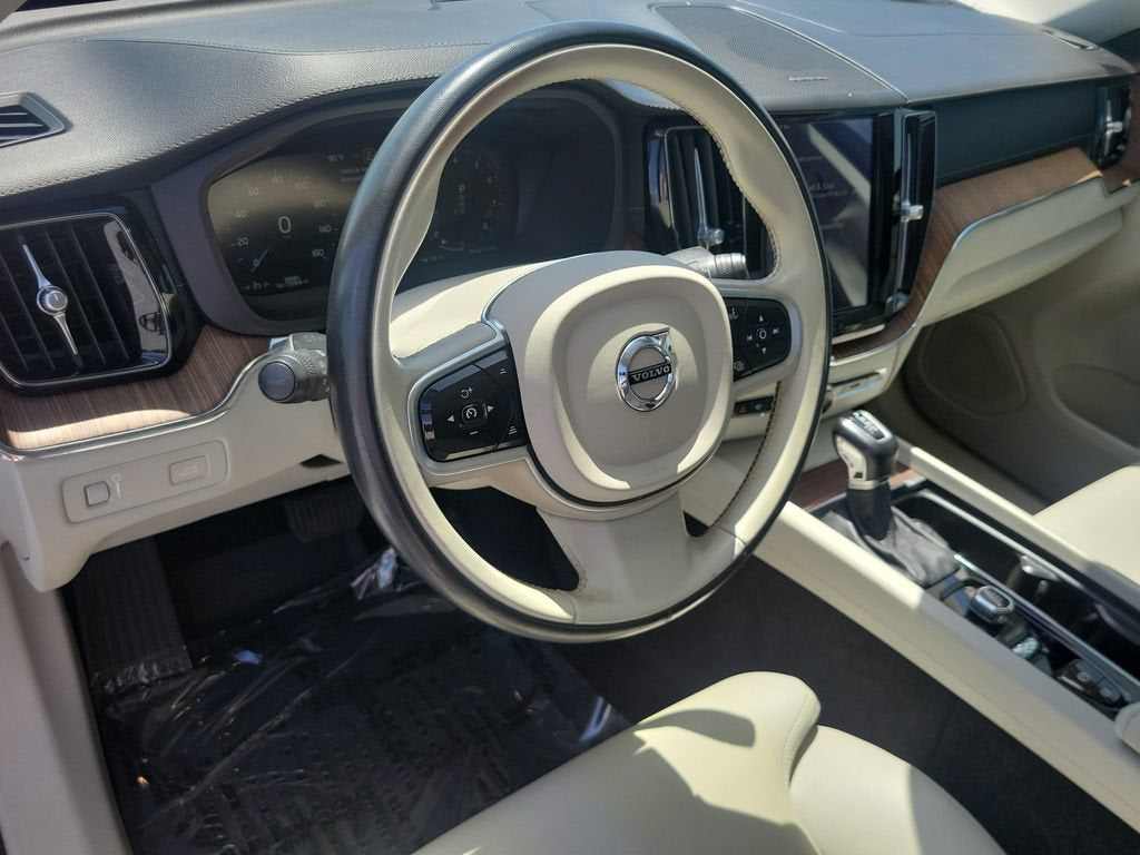 2020 Volvo XC60 Inscription