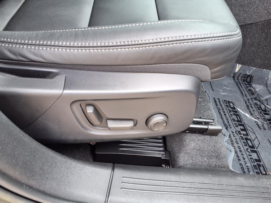 2022 Volvo XC40 Momentum