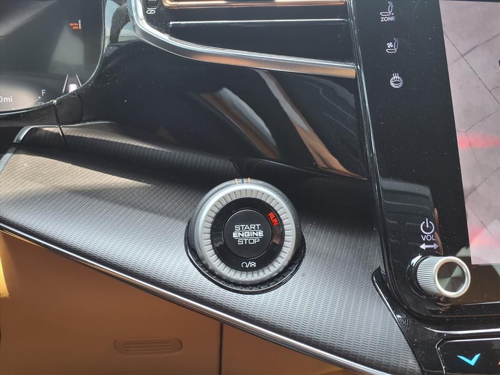 2025 Jeep Grand Wagoneer Series III