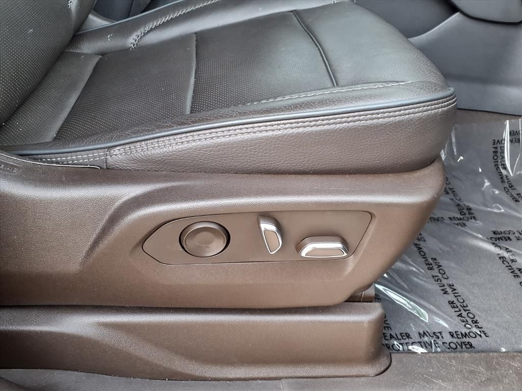 2022 GMC Yukon Denali - Photo 10