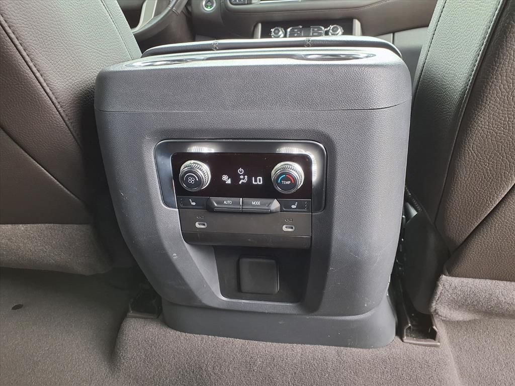 2022 GMC Yukon Denali - Photo 15