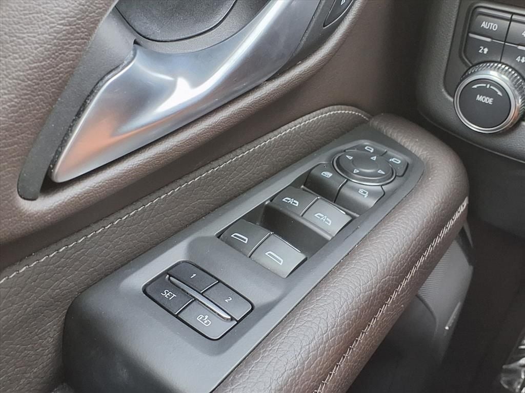 2022 GMC Yukon Denali - Photo 34