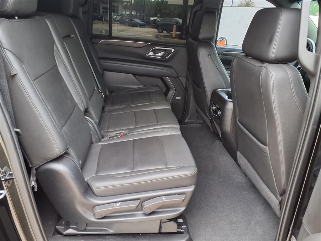 2022 Chevrolet Suburban LT