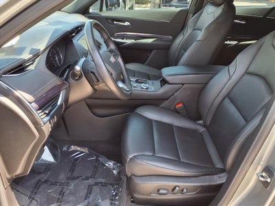 2023 Cadillac XT4 Luxury
