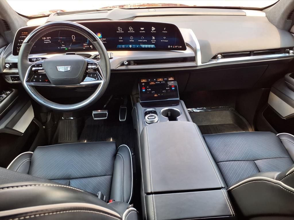 2026 Cadillac VISTIQ Platinum