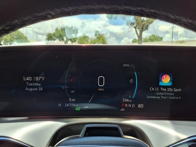 2026 Cadillac VISTIQ Platinum