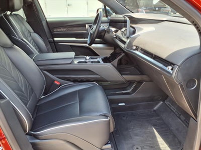 2026 Cadillac VISTIQ Platinum