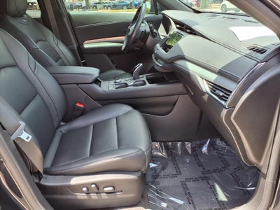 2023 Cadillac XT4 Premium Luxury