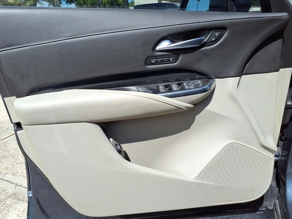 2019 Cadillac XT4 Premium Luxury