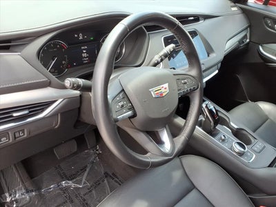 2022 Cadillac XT4 Premium Luxury