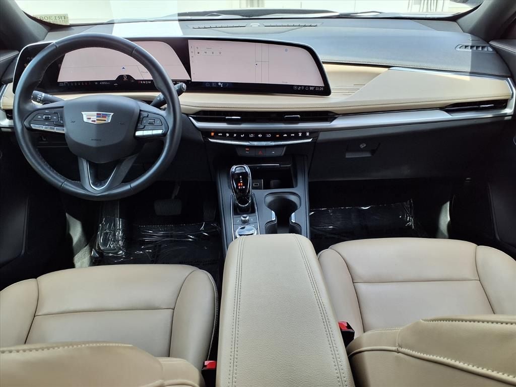 2025 Cadillac XT4 Premium Luxury