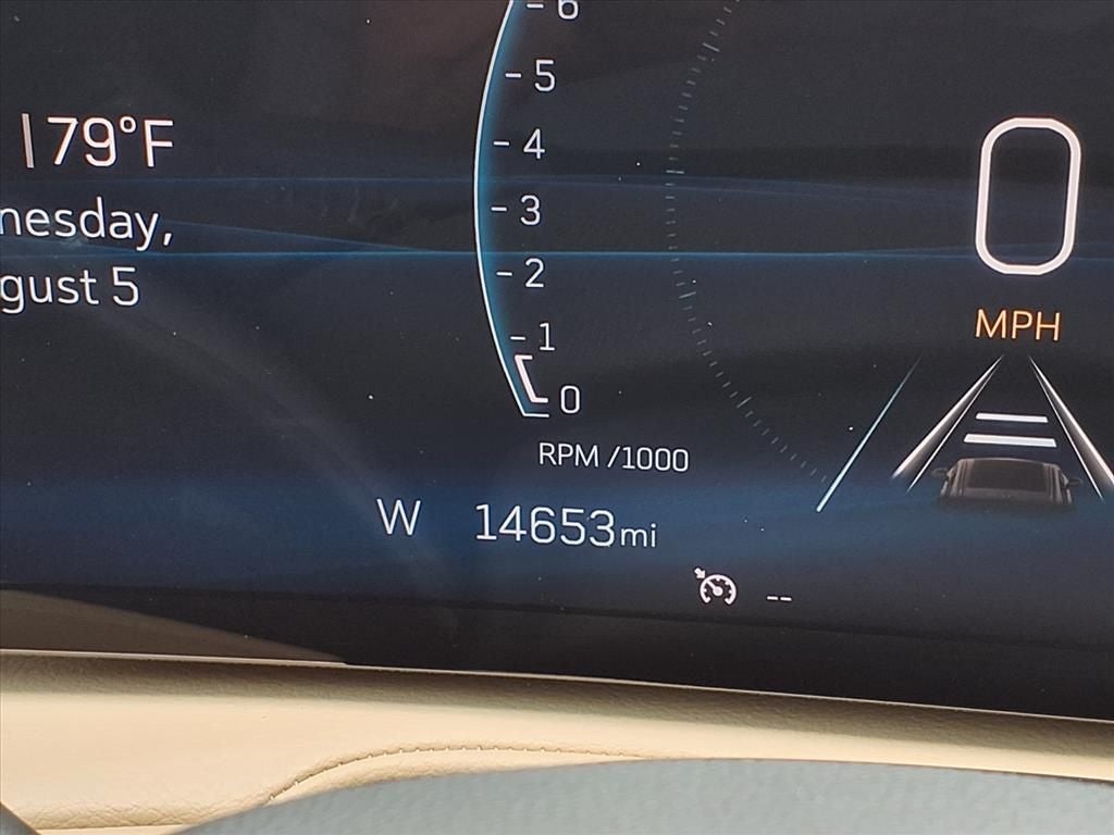 2024 Cadillac XT4 Premium Luxury