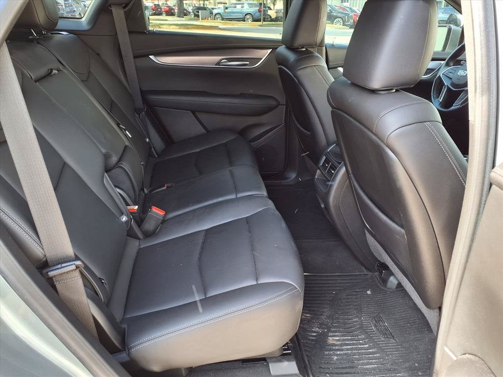 2023 Cadillac XT5 Luxury
