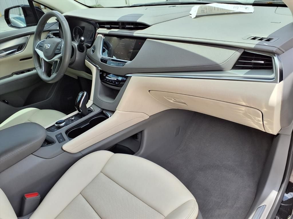 2022 Cadillac XT5 Premium Luxury