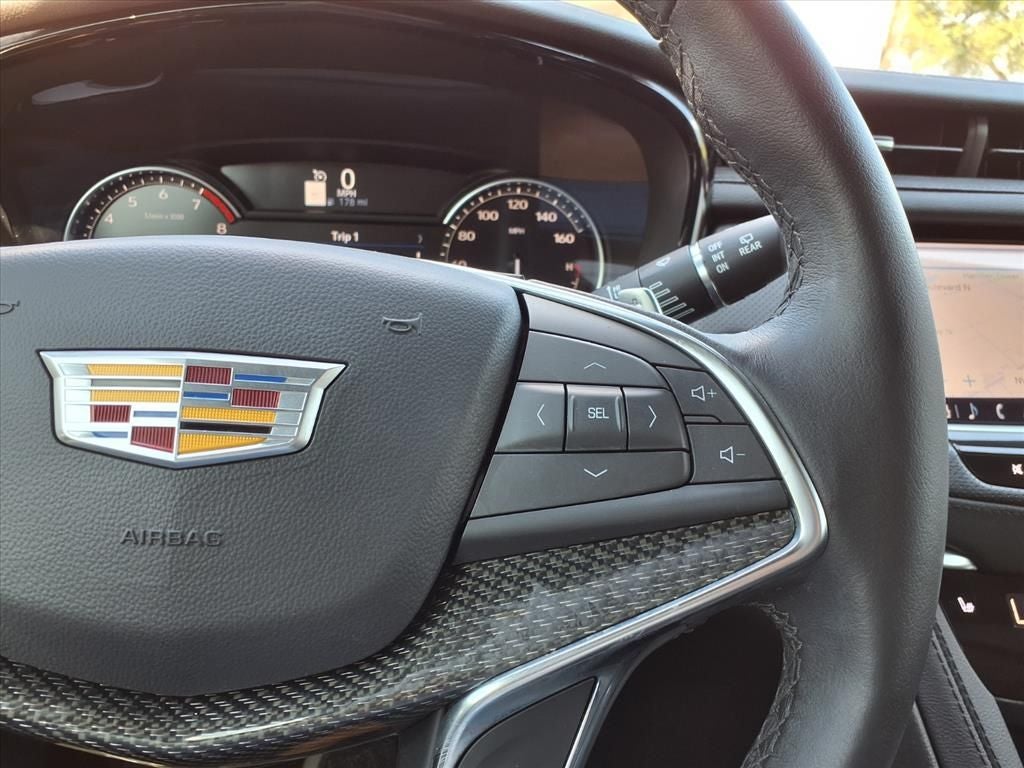 2023 Cadillac XT5 Sport