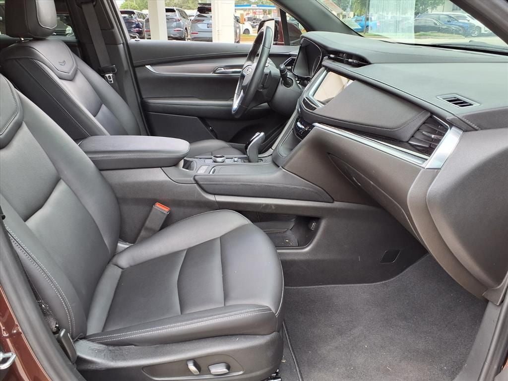 2023 Cadillac XT6 Luxury