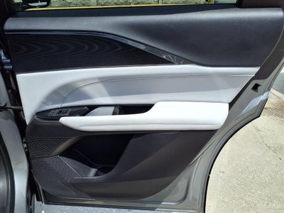 2024 Cadillac LYRIQ Sport