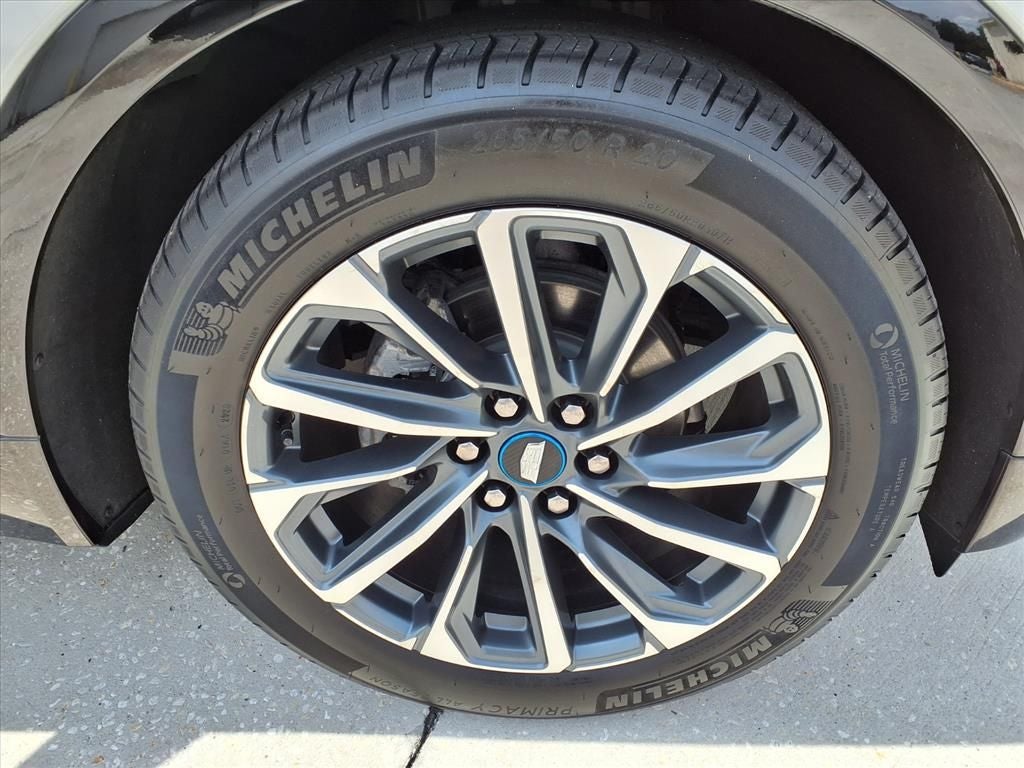 2024 Cadillac LYRIQ Sport
