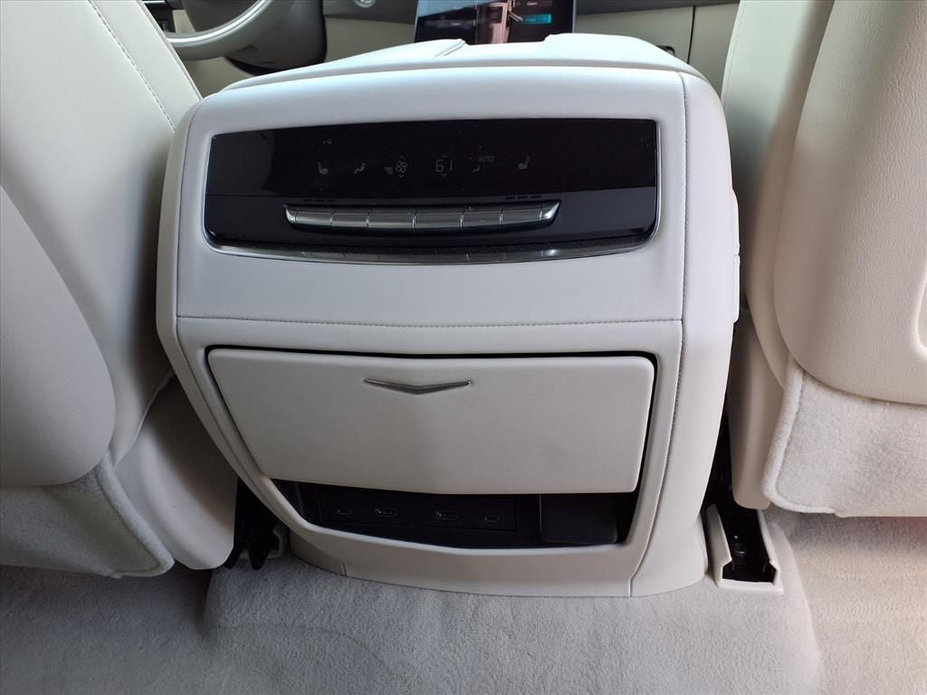 2026 Cadillac Escalade Platinum Sport - Photo 14
