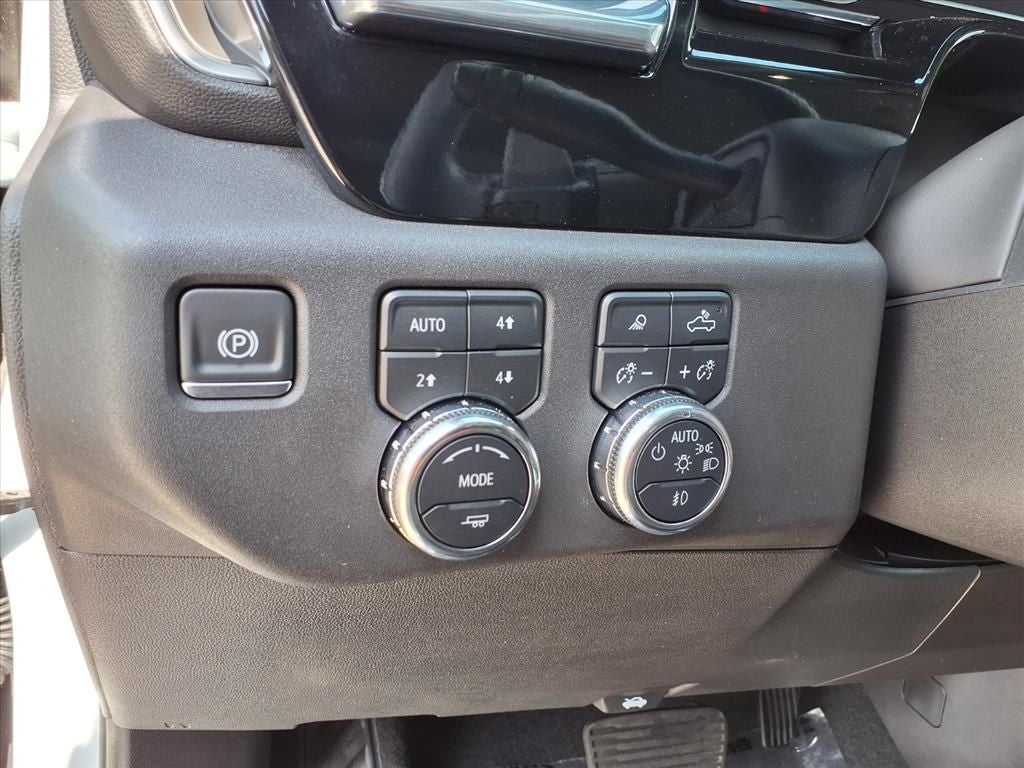 2025 GMC Sierra 1500 SLT - Photo 23