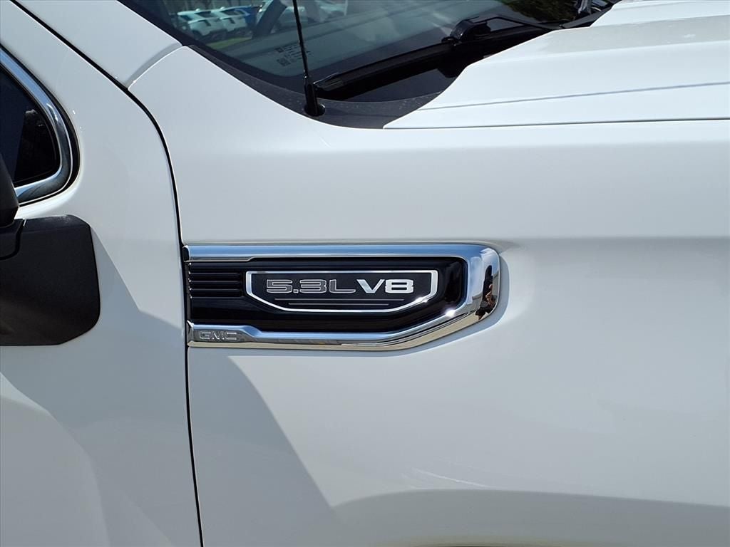 2025 GMC Sierra 1500 SLT - Photo 8