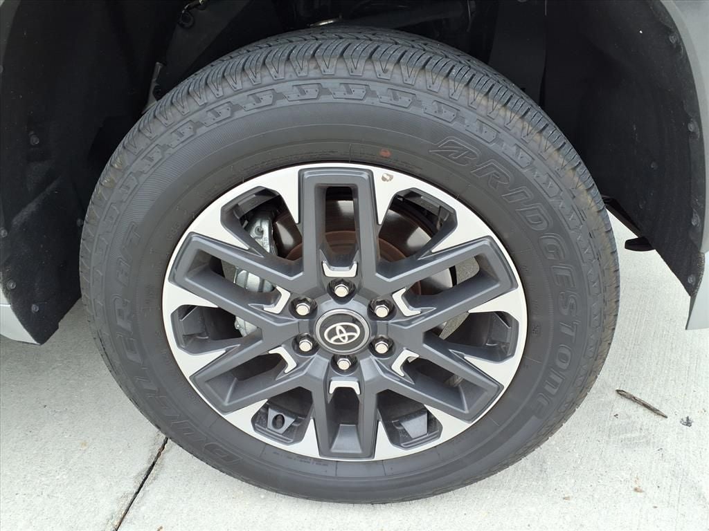 2026 Toyota Tundra Limited - Photo 7