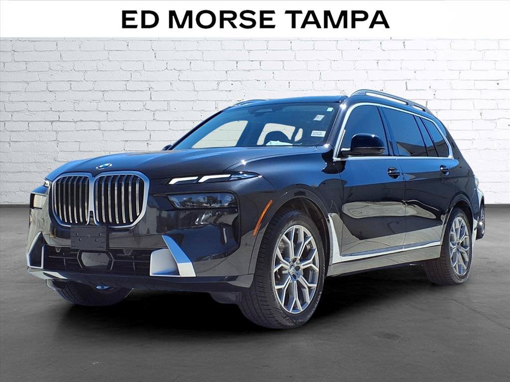 2023 BMW X7
