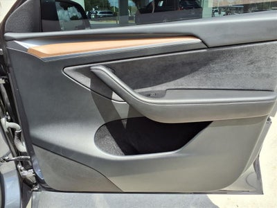 2023 Tesla Model Y Performance