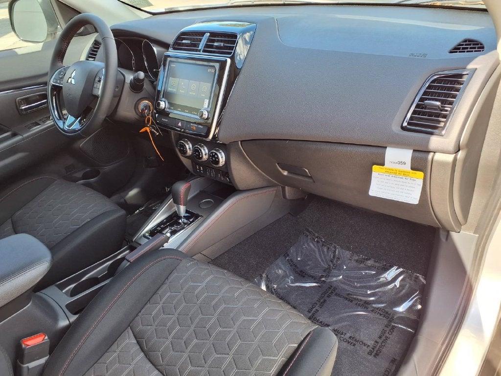 2027 Mitsubishi Outlander Sport 2.0 LE