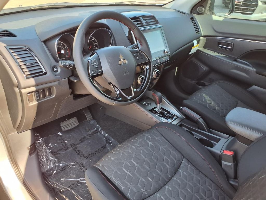 2026 Mitsubishi Outlander Sport 2.0 LE