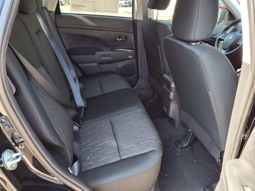 2026 Mitsubishi Outlander Sport 2.0 LE