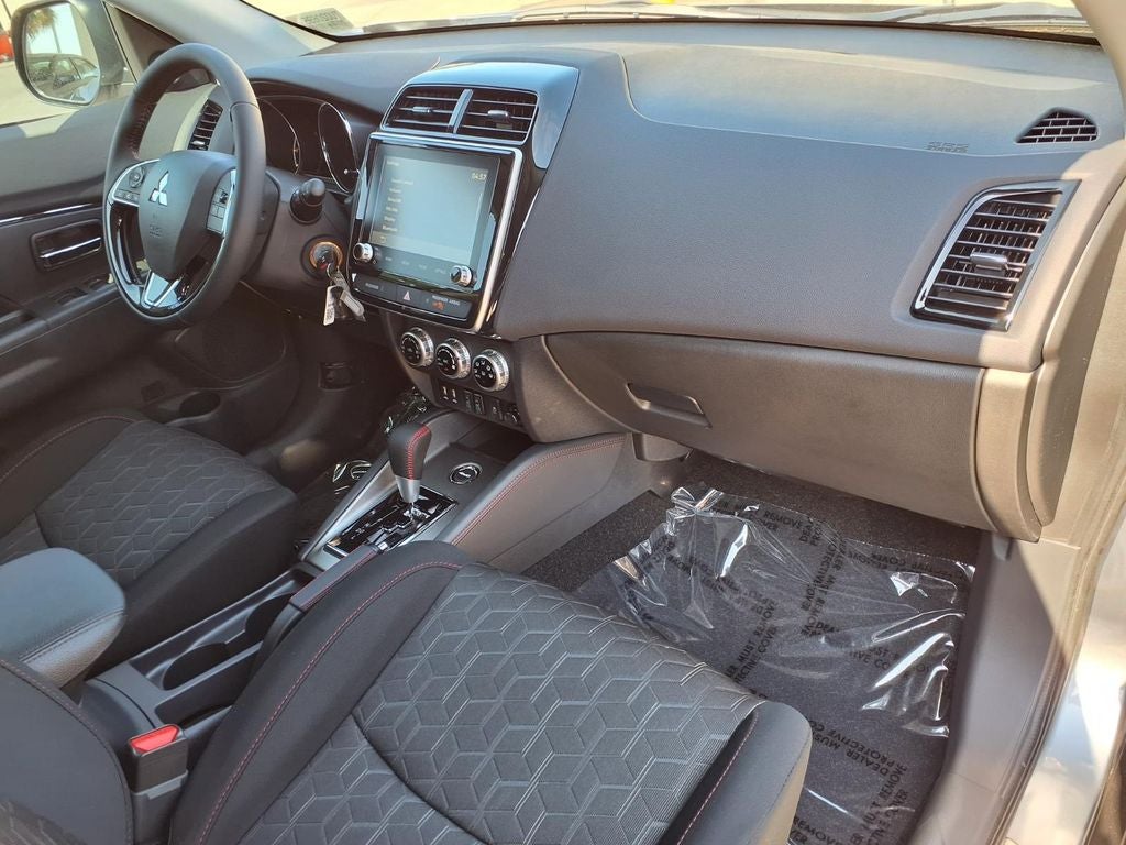 2026 Mitsubishi Outlander Sport 2.0 LE