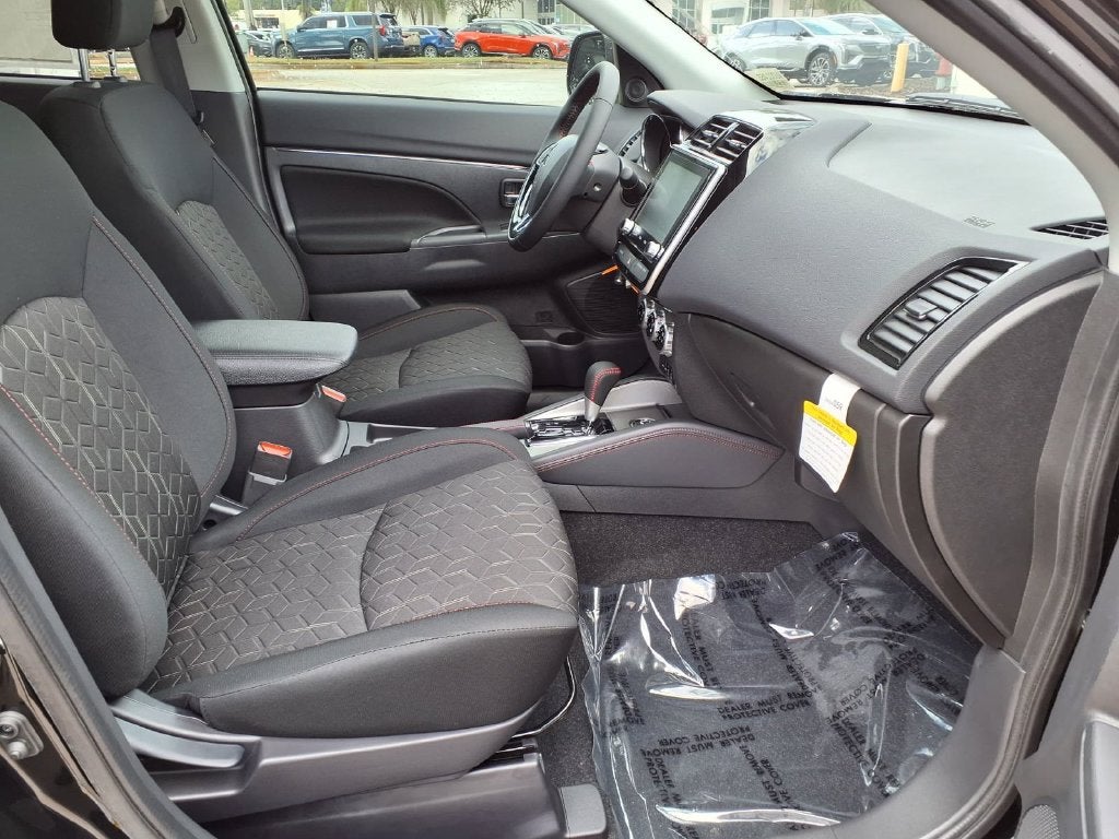 2027 Mitsubishi Outlander Sport 2.0 LE